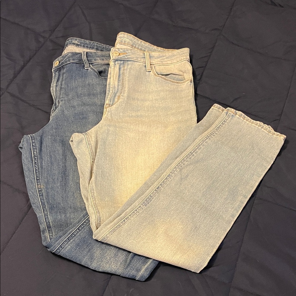 Old Navy Women’s High-Rise WOW Straight Blue Jeans